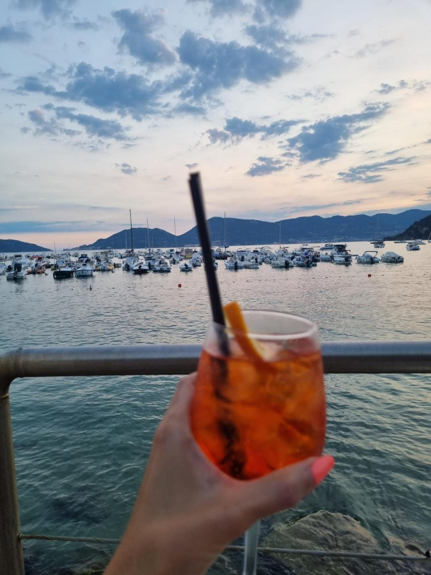 Poesia Di *